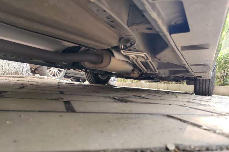 Used Mazda 8 2013 2.5L Ultimate Edition Chassis Rear Right