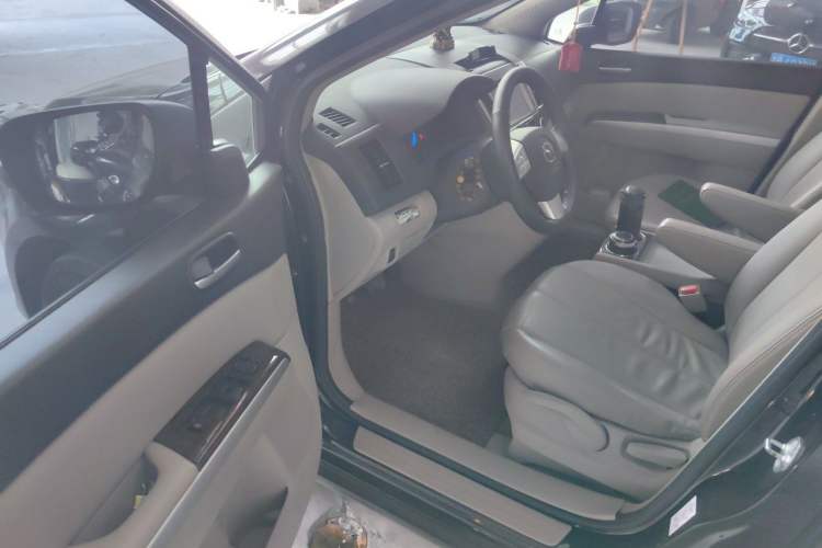Used Mazda 8 2013 2.5L Elite Edition Driver Seat