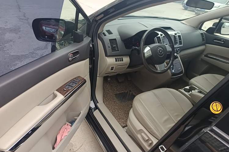Used Mazda 8 2013 2.5L Ultimate Edition Driver Seat