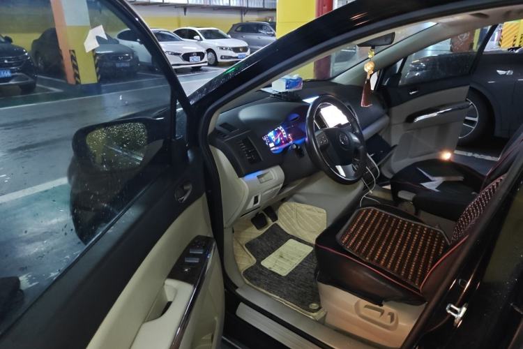Used Mazda 8 2013 2.5L Deluxe Edition Driver Seat