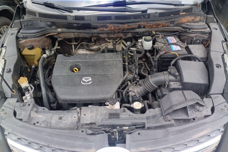 Used Mazda 8 2013 2.5L Ultimate Edition Engine Bay