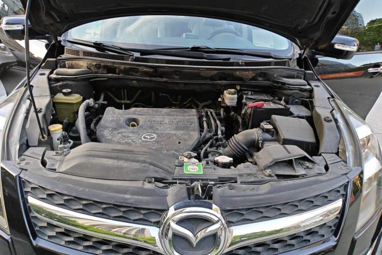 Used Mazda 8 2013 2.5L Ultimate Edition Engine Bay