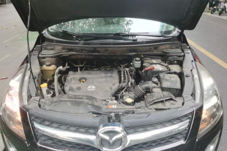 Used Mazda 8 2013 2.5L Ultimate Edition Engine Bay