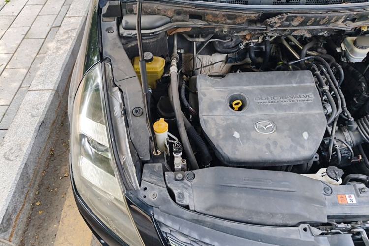 Used Mazda 8 2013 2.5L Ultimate Edition Engine Bay Right