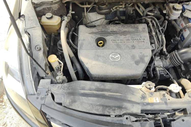 Used Mazda 8 2013 2.5L Ultimate Edition Engine Bay Right