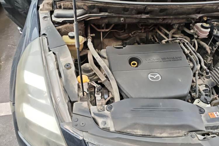 Used Mazda 8 2013 2.5L Ultimate Edition Engine Bay Right