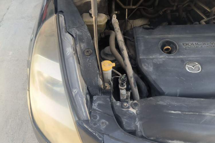 Used Mazda 8 2013 2.5L Deluxe Edition Engine Bay Right