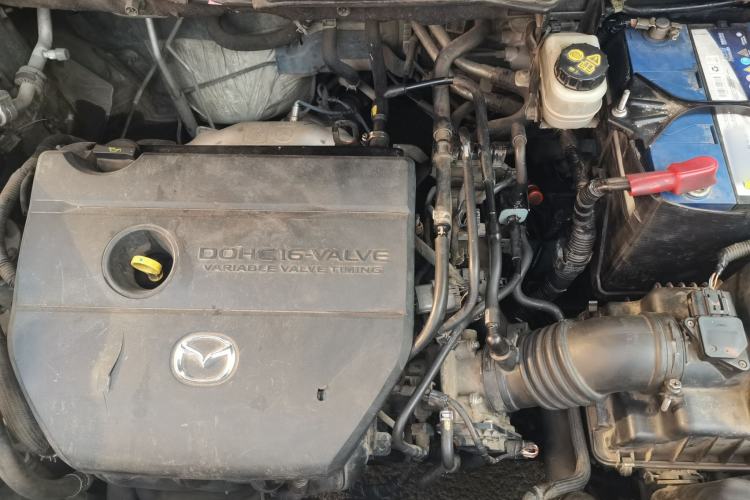 Used Mazda 8 2013 2.5L Ultimate Edition Engine Bay