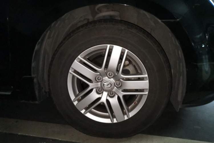 Used Mazda 8 2013 2.5L Ultimate Edition Exterior 7