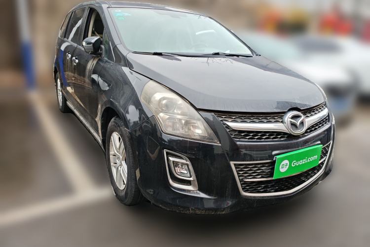 Used Mazda 8 2013 2.5L Ultimate Edition Front Right 45 Deg