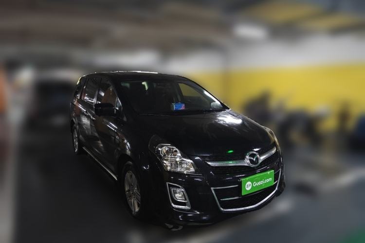 Used Mazda 8 2013 2.5L Deluxe Edition Front Right 45 Deg