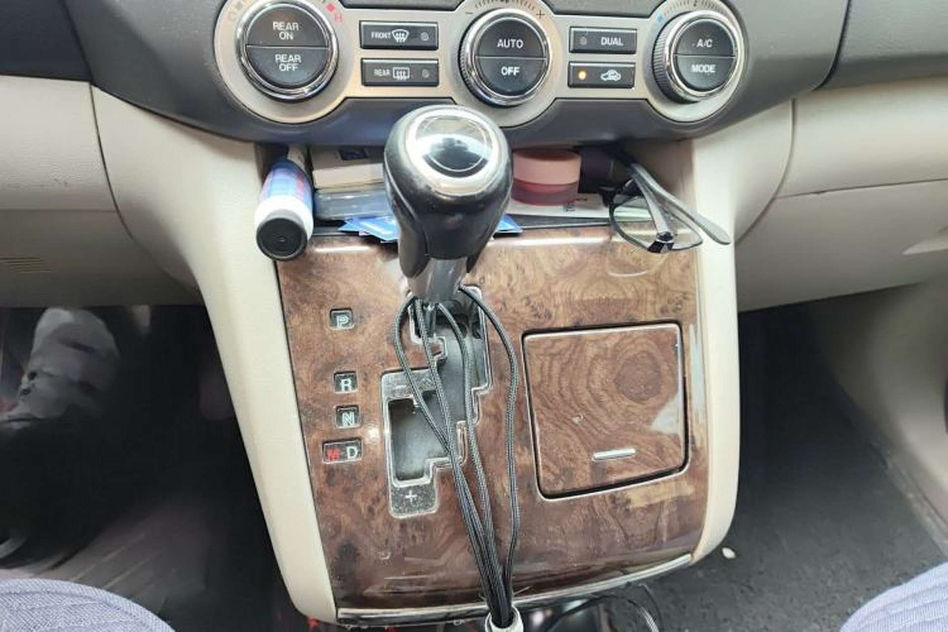 Used Mazda 8 2013 2.5L Ultimate Edition Gear Lever