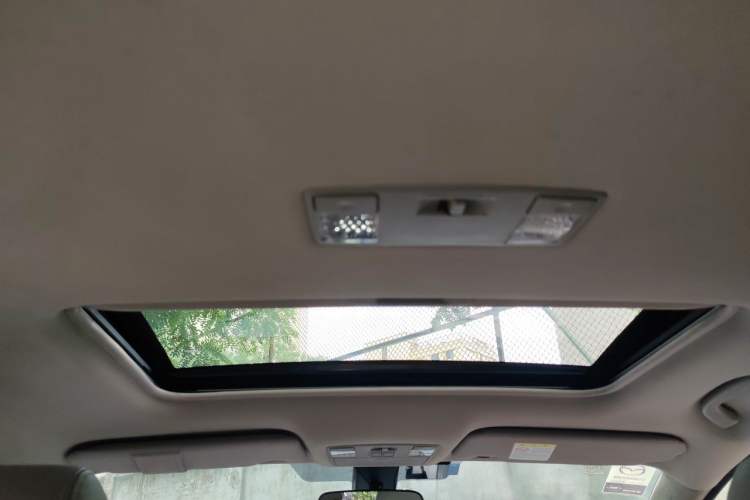 Used Mazda 8 2013 2.5L Ultimate Edition Headliner