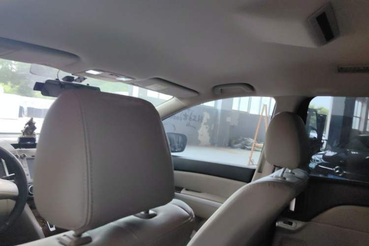 Used Mazda 8 2013 2.5L Elite Edition Headliner