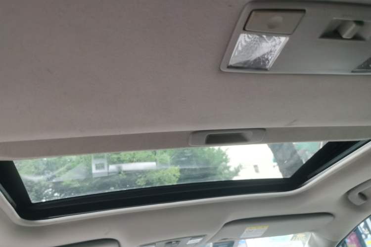 Used Mazda 8 2013 2.5L Ultimate Edition Headliner