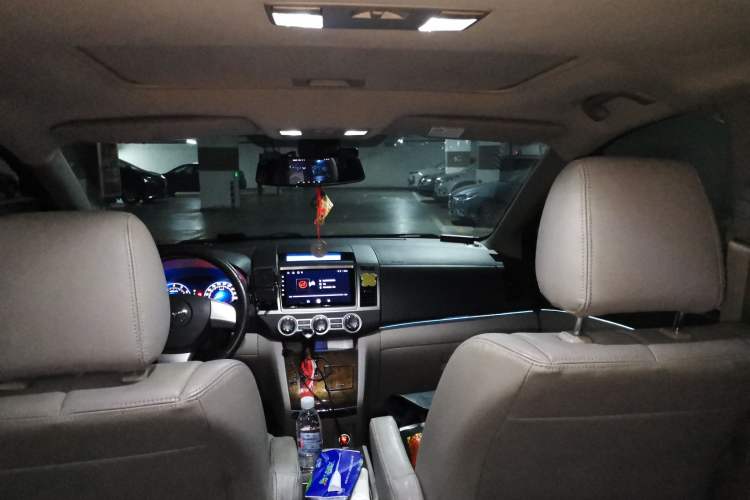 Used Mazda 8 2013 2.5L Ultimate Edition Headliner