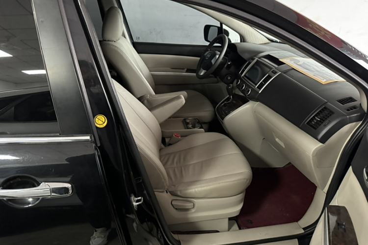 Used Mazda 8 2013 2.5L Elite Edition Interior 7