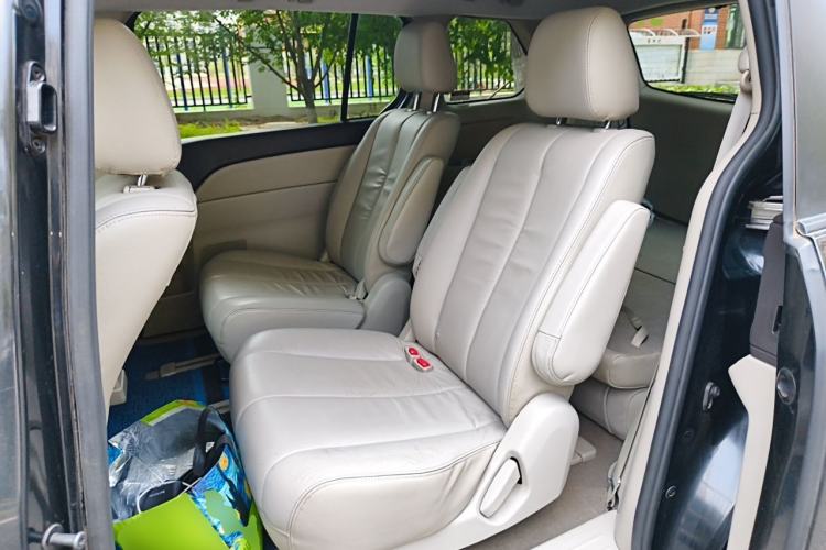 Used Mazda 8 2013 2.5L Ultimate Edition Left Rear Seat