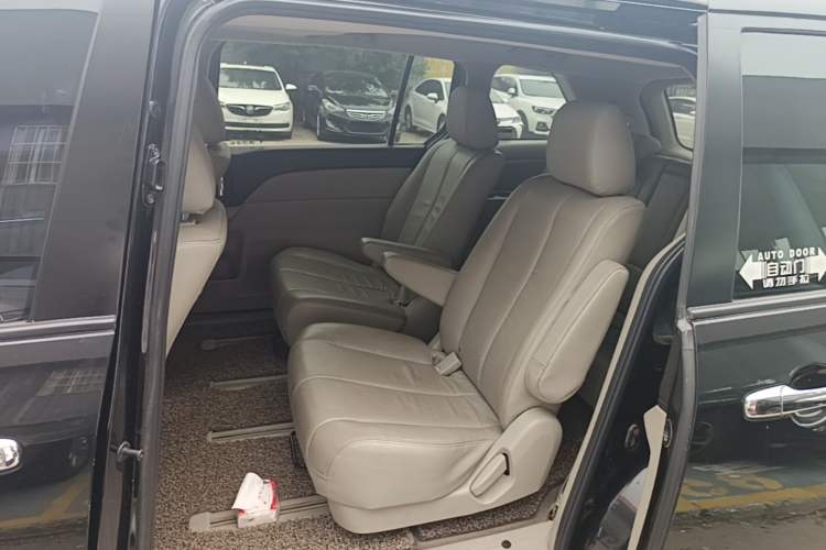 Used Mazda 8 2013 2.5L Ultimate Edition Left Rear Seat