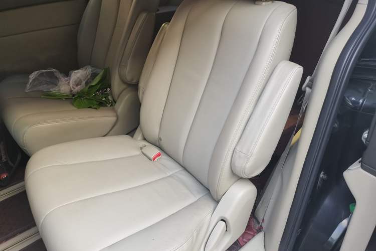 Used Mazda 8 2013 2.5L Ultimate Edition Left Rear Seat