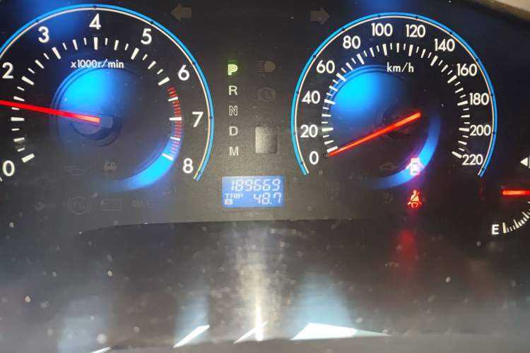 Used Mazda 8 2013 2.5L Ultimate Edition Odometer Close Up