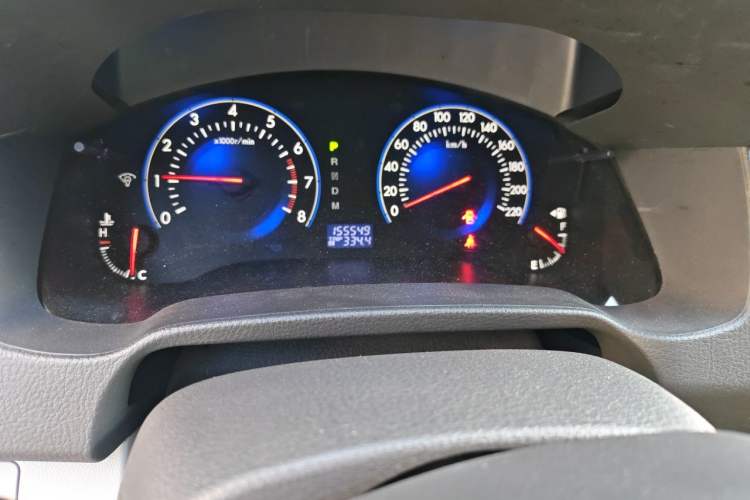 Used Mazda 8 2013 2.5L Ultimate Edition Odometer Close Up