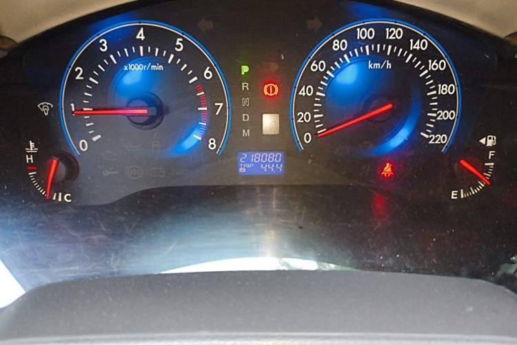 Used Mazda 8 2013 2.5L Ultimate Edition Odometer Close Up