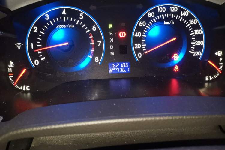 Used Mazda 8 2013 2.5L Ultimate Edition Odometer Close Up