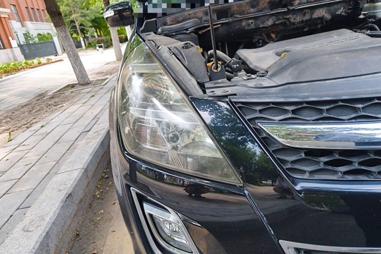 Used Mazda 8 2013 2.5L Ultimate Edition Right Front Headlight