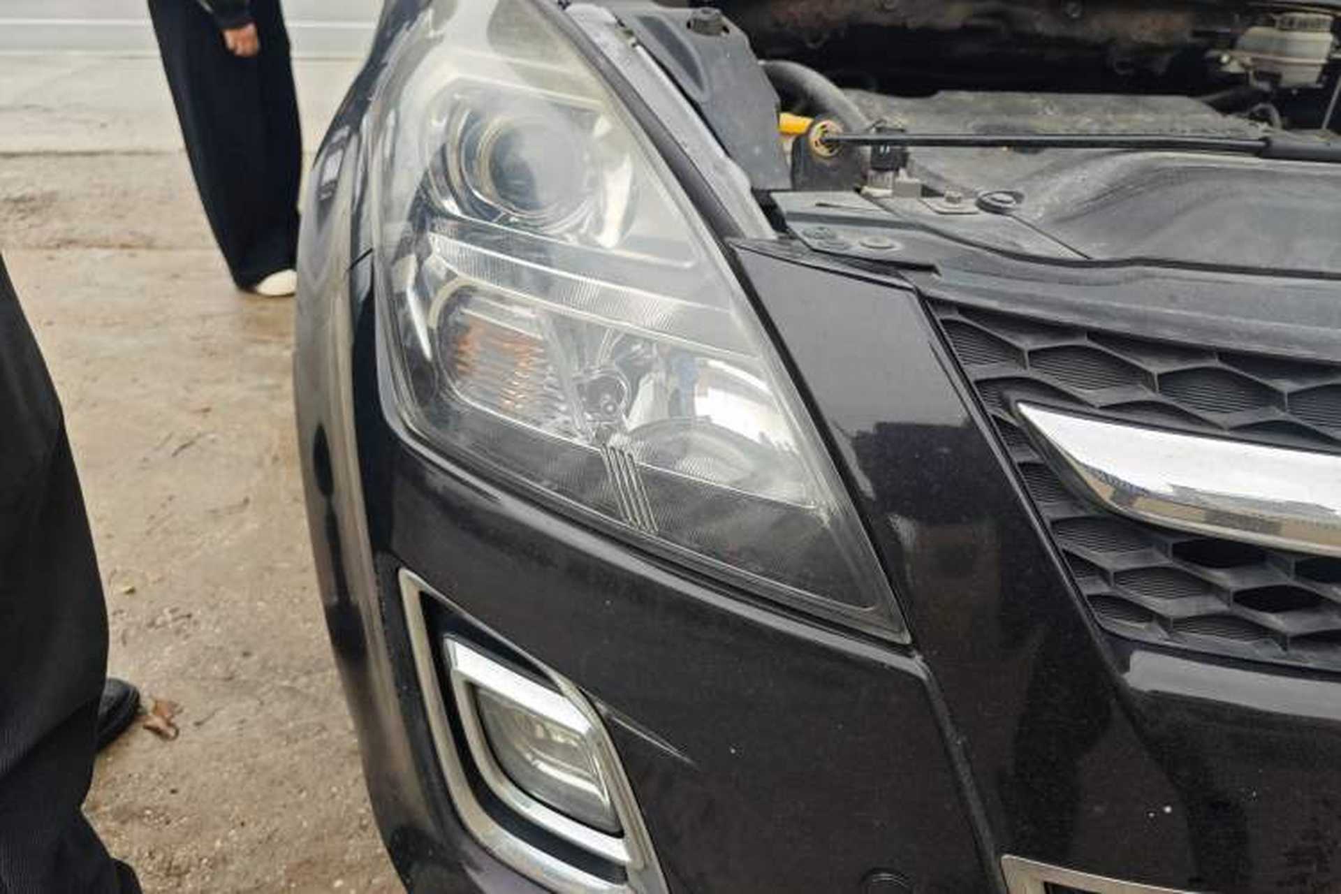 Used Mazda 8 2013 2.5L Ultimate Edition Right Front Headlight