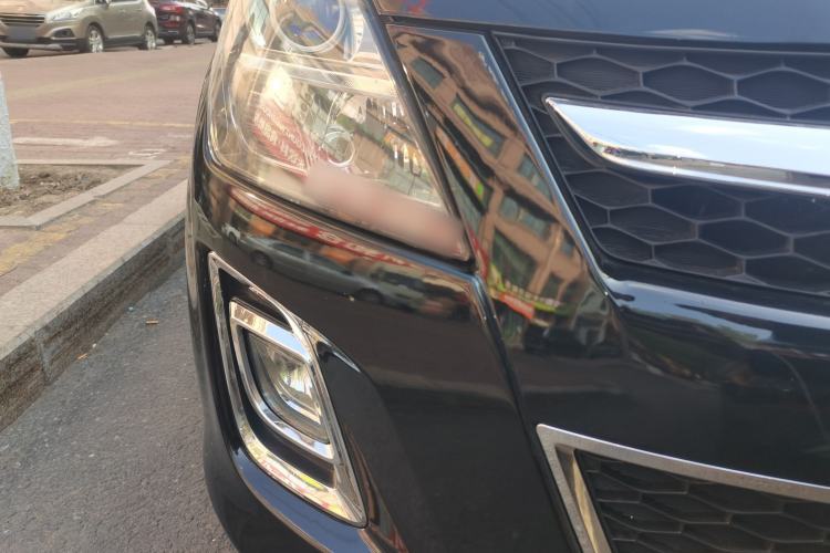 Used Mazda 8 2013 2.5L Ultimate Edition Right Front Headlight
