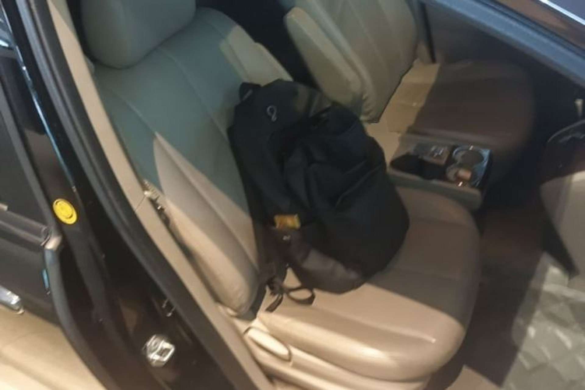 Used Mazda 8 2013 2.5L Ultimate Edition Right Front Seat