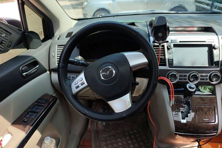 Used Mazda 8 2013 2.5L Ultimate Edition Steering Wheel