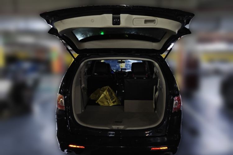 Used Mazda 8 2013 2.5L Deluxe Edition Trunk