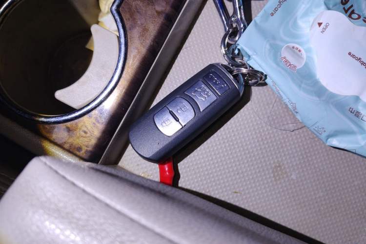 Used Mazda 8 2013 2.5L Ultimate Edition Vehicle Key