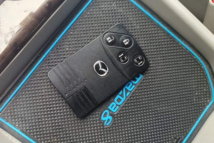 Used Mazda 8 2013 2.5L Ultimate Edition Vehicle Key