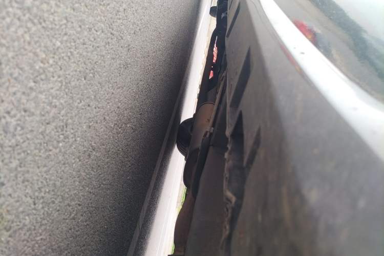 Used Mazda 8 2013 2.5L Ultimate Edition Chassis Front Right
