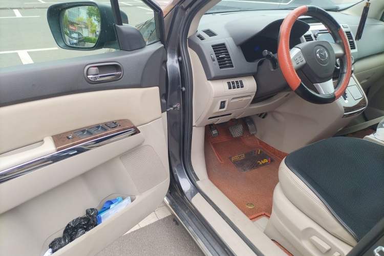 Used Mazda 8 2013 2.5L Ultimate Edition Driver Seat