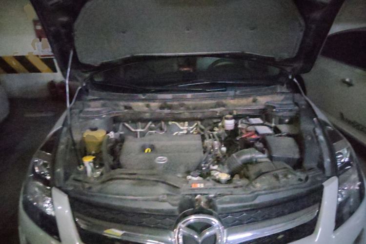 Used Mazda 8 2013 2.5L Ultimate Edition Engine Bay