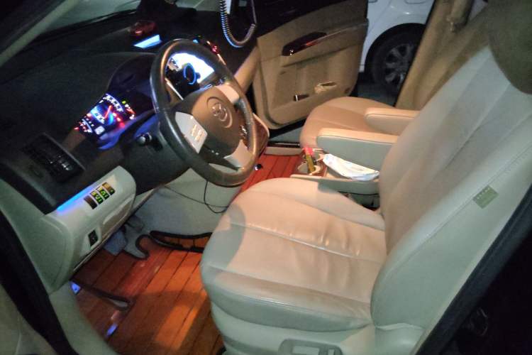 Used Mazda 8 2013 2.5L Ultimate Edition Left Front Seat