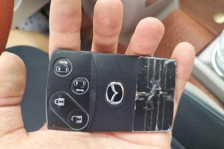 Used Mazda 8 2013 2.5L Ultimate Edition Vehicle Key