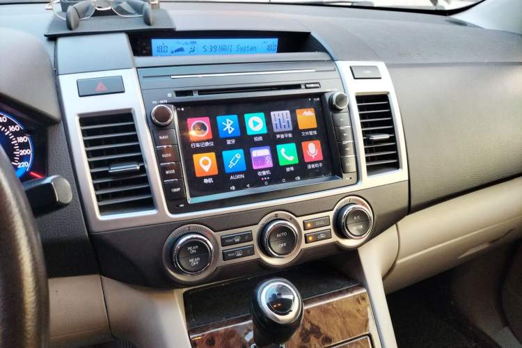 Used Mazda 8 2013 2.5L Ultimate Edition Audio And AC Panel