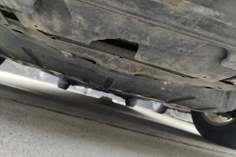 Used Mazda 8 2013 2.5L Elite Edition Chassis Front