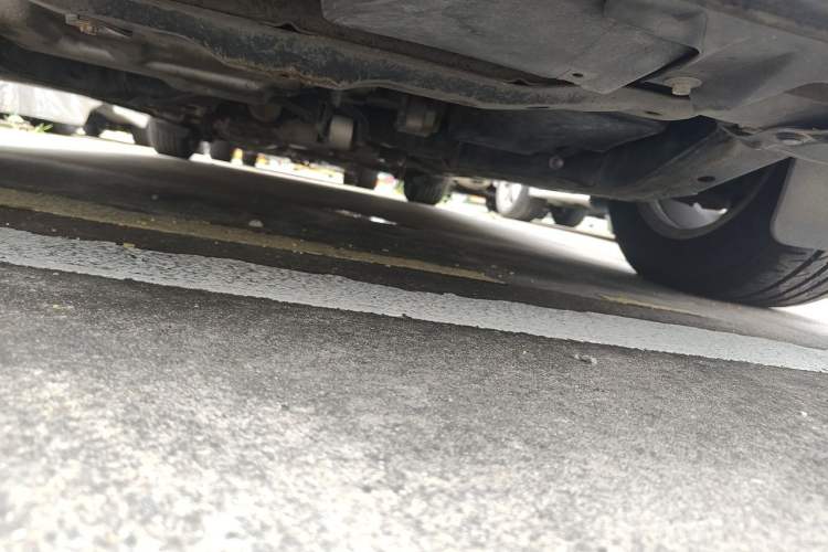 Used Mazda 8 2013 2.5L Deluxe Edition Chassis Front