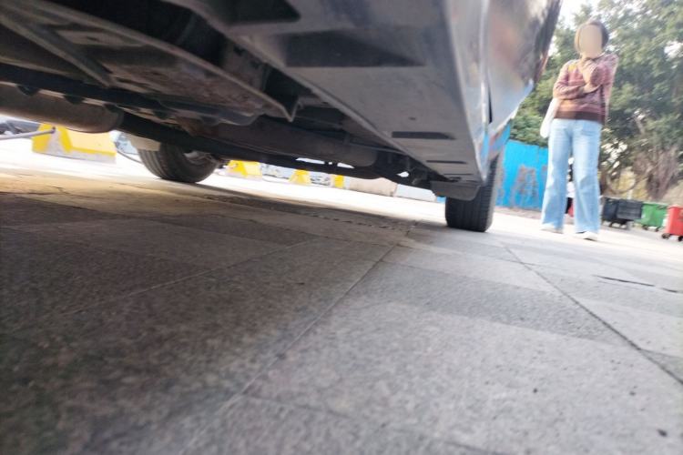 Used Mazda 8 2013 2.5L Ultimate Edition Chassis Front Left