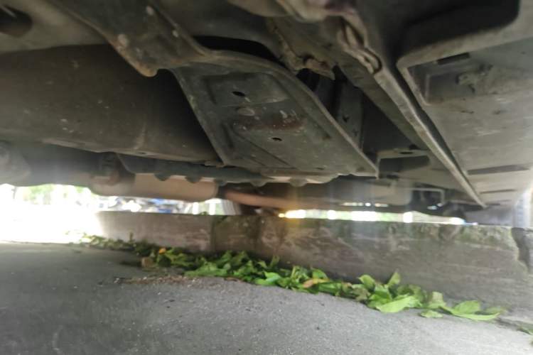 Used Mazda 8 2013 2.5L Elite Edition Chassis Front Left