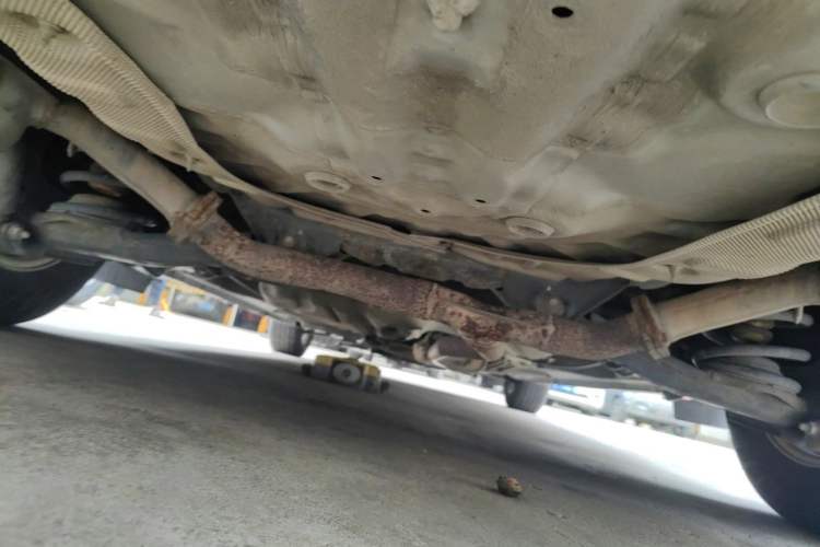 Used Mazda 8 2013 2.5L Elite Edition Chassis Rear