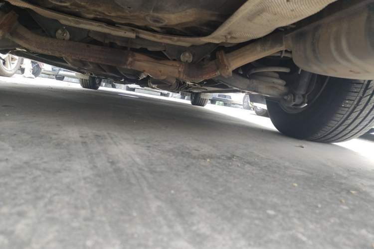 Used Mazda 8 2013 2.5L Deluxe Edition Chassis Rear