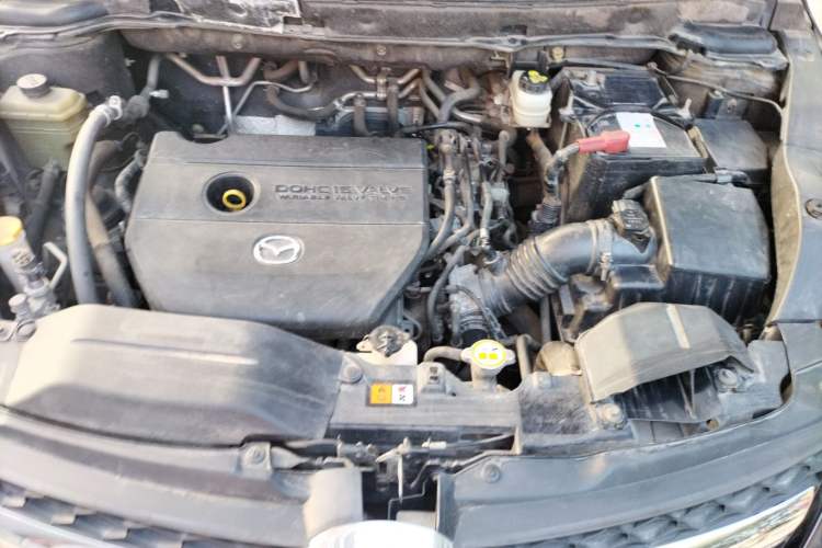 Used Mazda 8 2013 2.5L Ultimate Edition Engine Bay