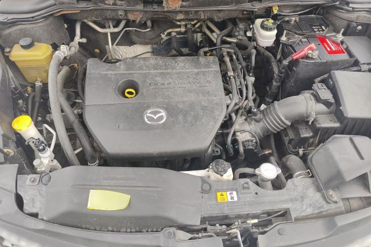 Used Mazda 8 2013 2.5L Deluxe Edition Engine Bay
